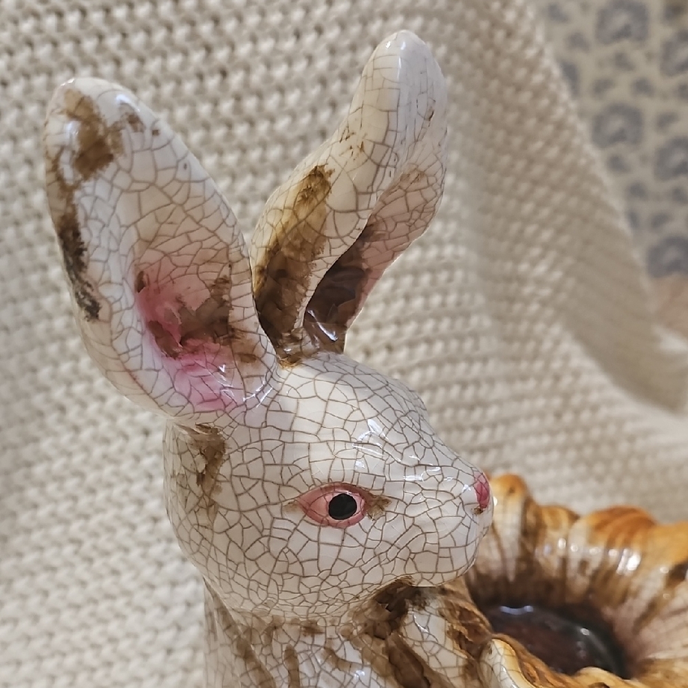Whimsical Ceramic Rabbit with Sunflower - Picture 8 of 9